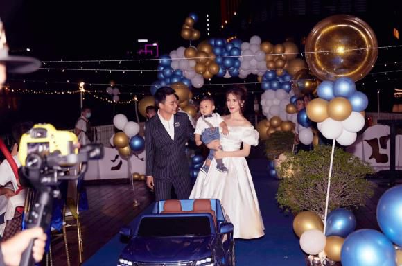 Dịch vụ tổ chức thôi nôi 23 19867460913927662644316162875141553896943658n ngoisaovn w2048 h1358 1623389751043384000142