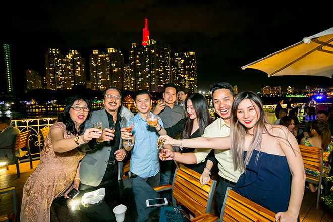 633cadd3 goc yeu thuong tren du thuyen saigon princess goc yeu thuong