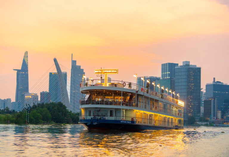Du Thuyền Bến Thành Princess Du Thuyền Bến Thành Princess